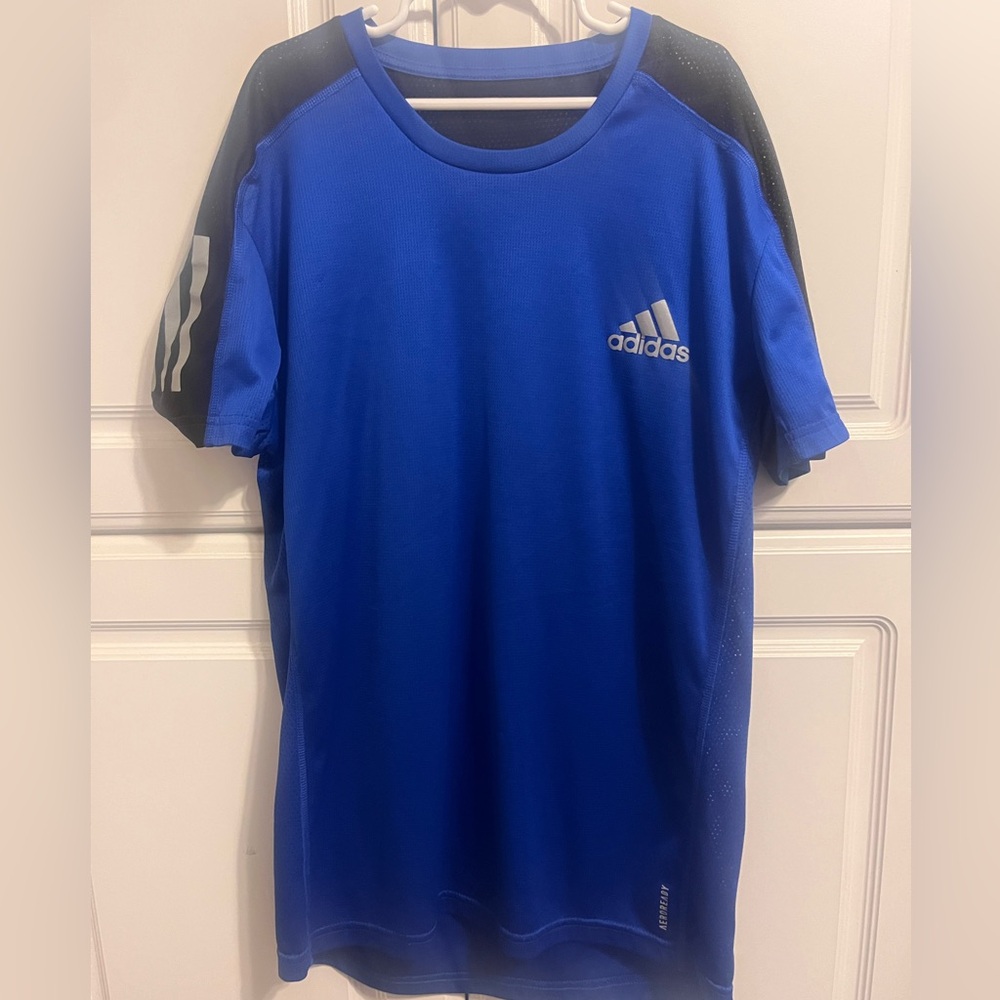 Men’s adidas Shirt size XS